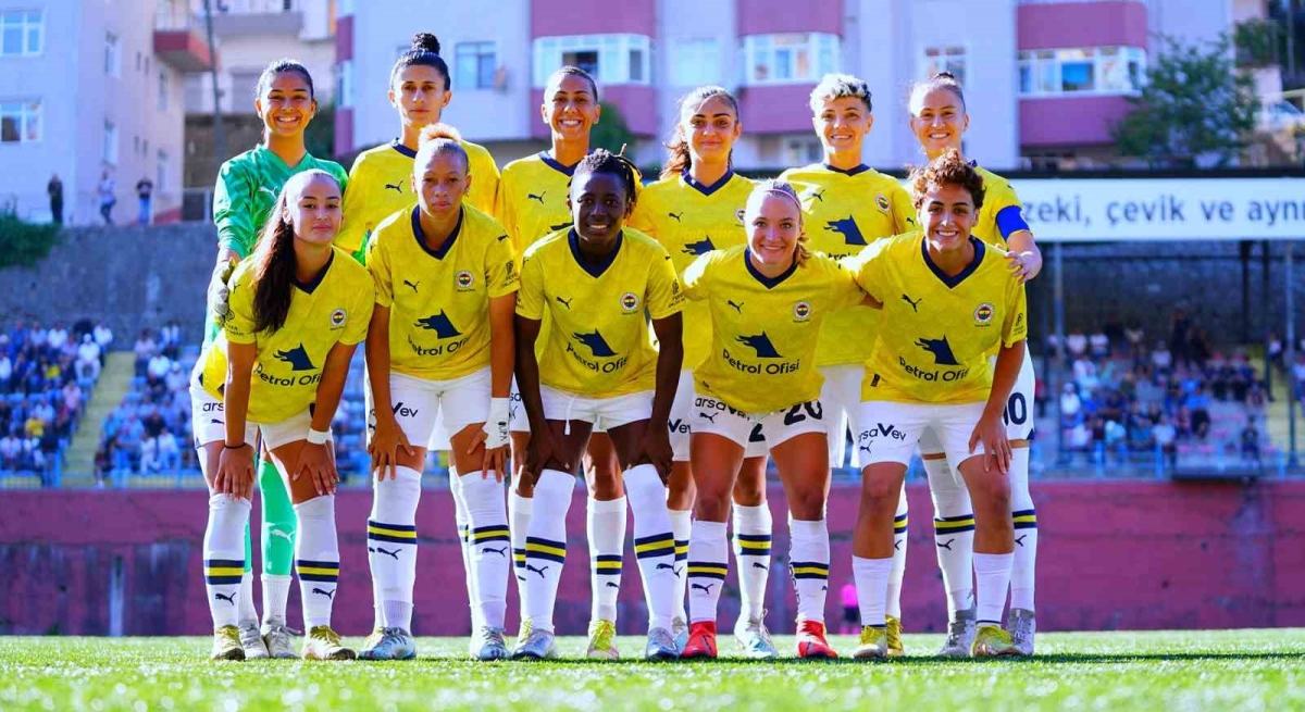 Fenerbahçe Petrol Ofisi kadın futbol takımı ilk kez Ülker Stadyumu’nda sahaya çıkıyor
