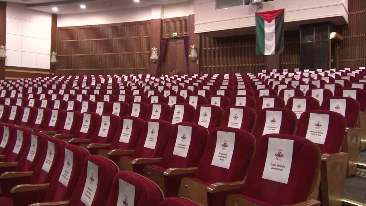 Pendik’te Tay filminin izletildiği salonun koltukları Gazze’de katledilen çocuklara ayrıldı
