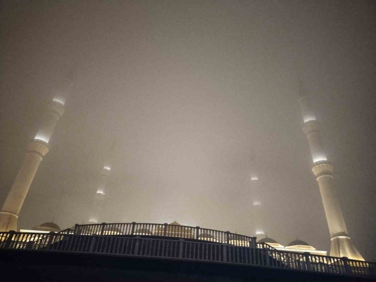 İstanbul Anadolu Yakası’nda sis etkili oluyor
