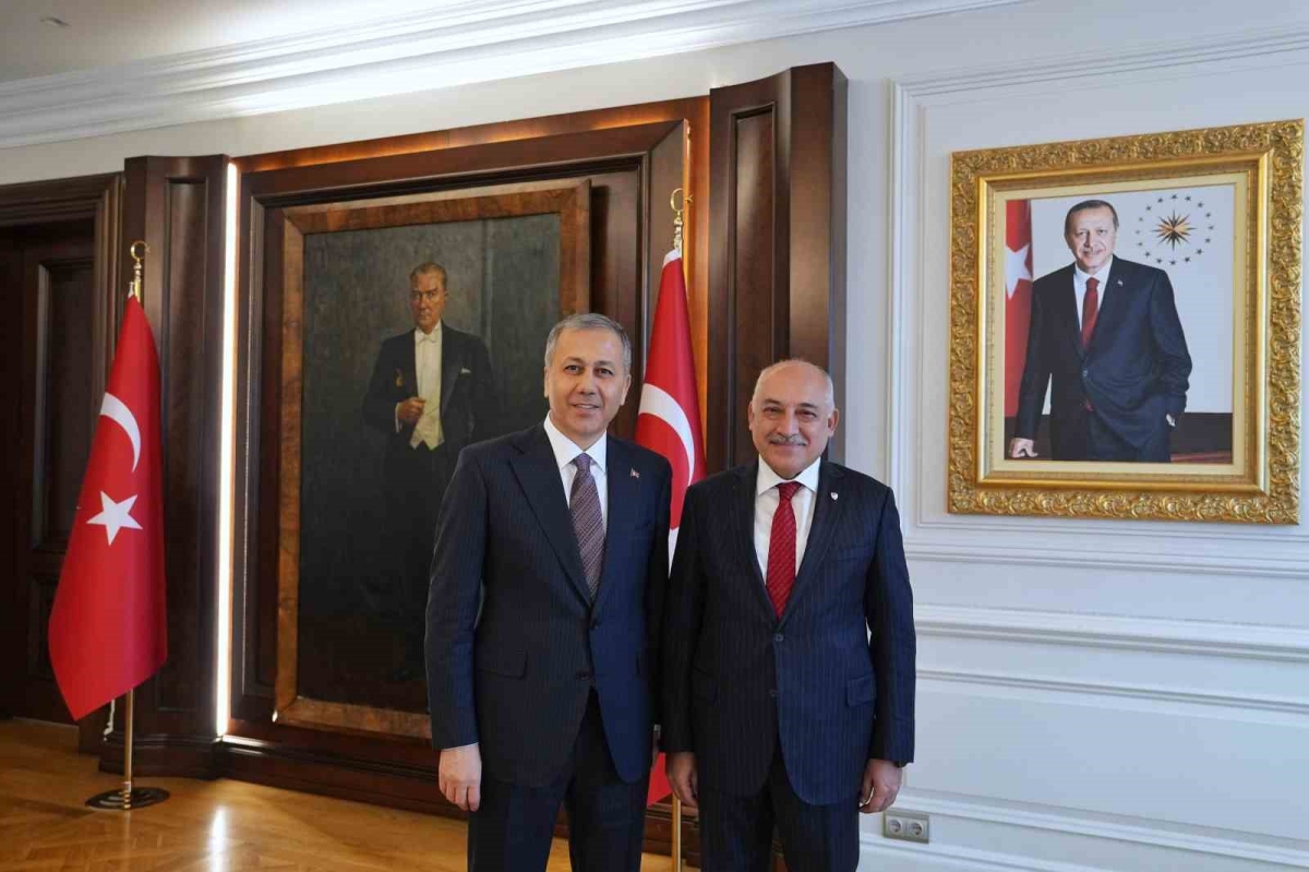 TFF Başkanı Mehmet Büyükekşi’den İçişleri Bakanı Ali Yerlikaya’ya ziyaret
