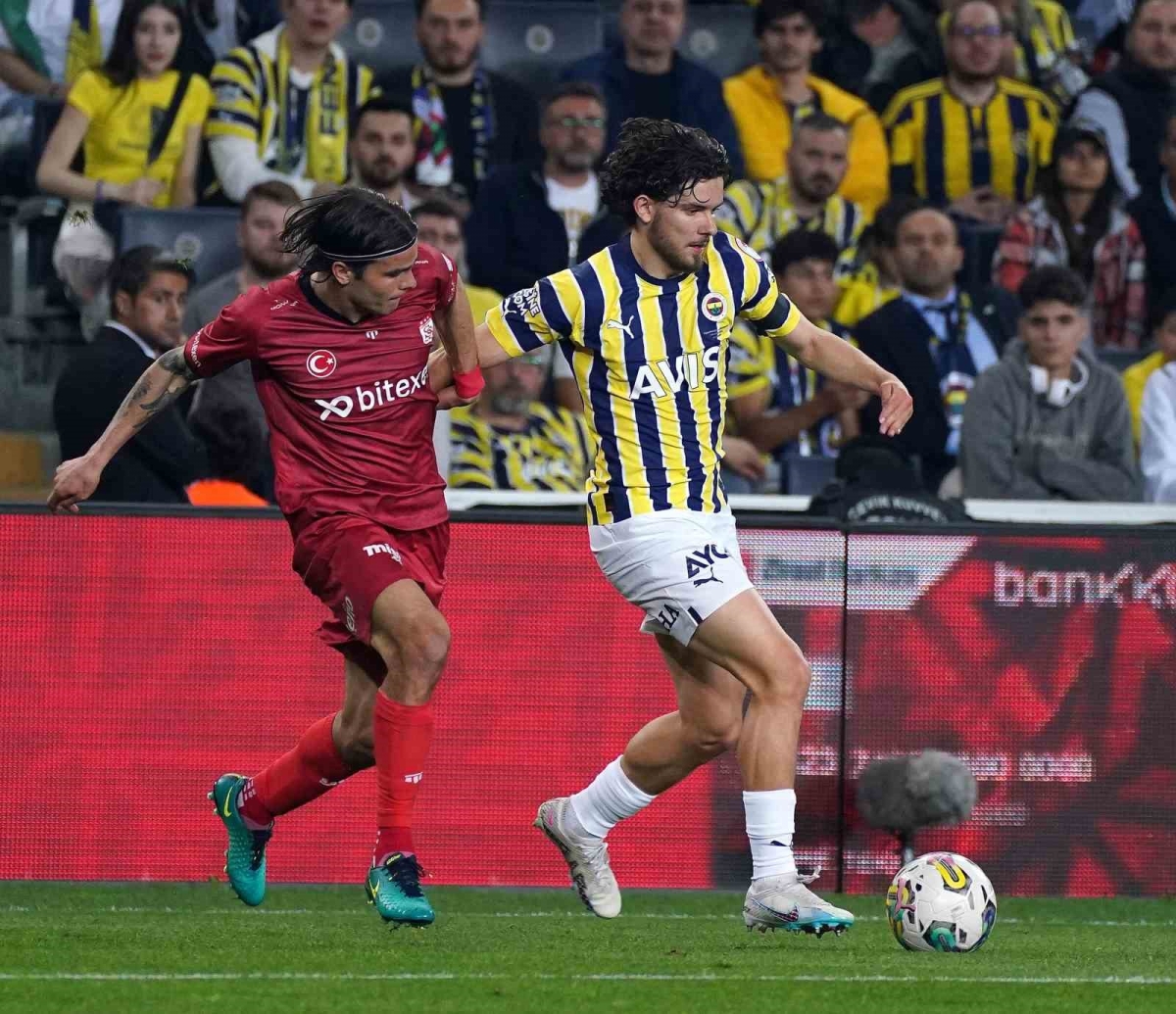 Fenerbahçe ile Sivasspor 35. randevuda
