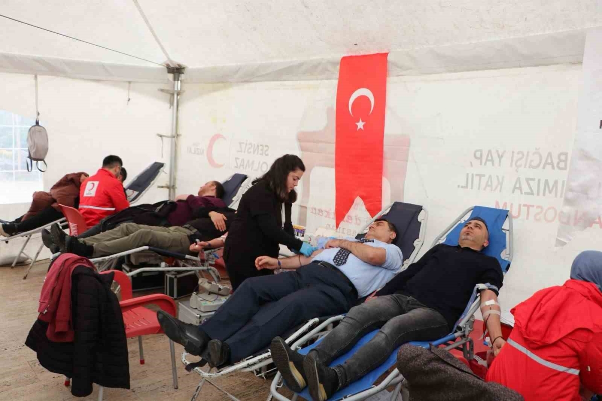 Sultanbeyli kaymakamlığı kan bağışı kampanyası başlattı
