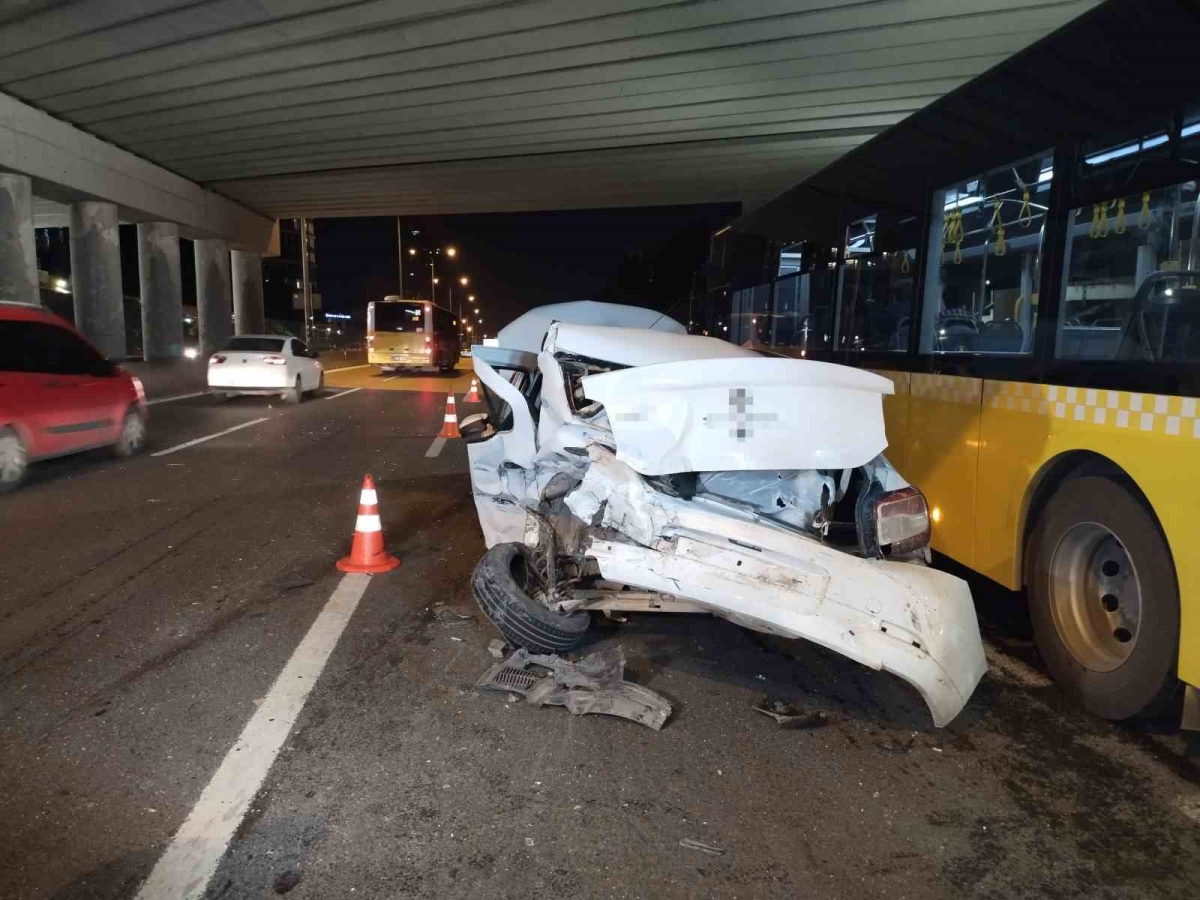 Kadıköy’de zincirleme trafik kazası: 5 yaralı
