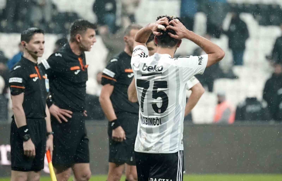 Trendyol Süper Lig: Beşiktaş: 1 - Alanyaspor: 3 (Maç sonucu)
