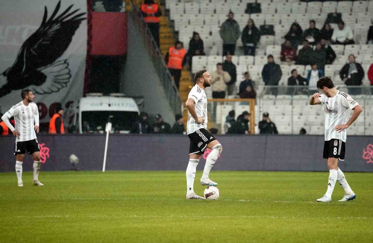 Beşiktaş ligin ilk yarısında istikrarı sağlayamadı
