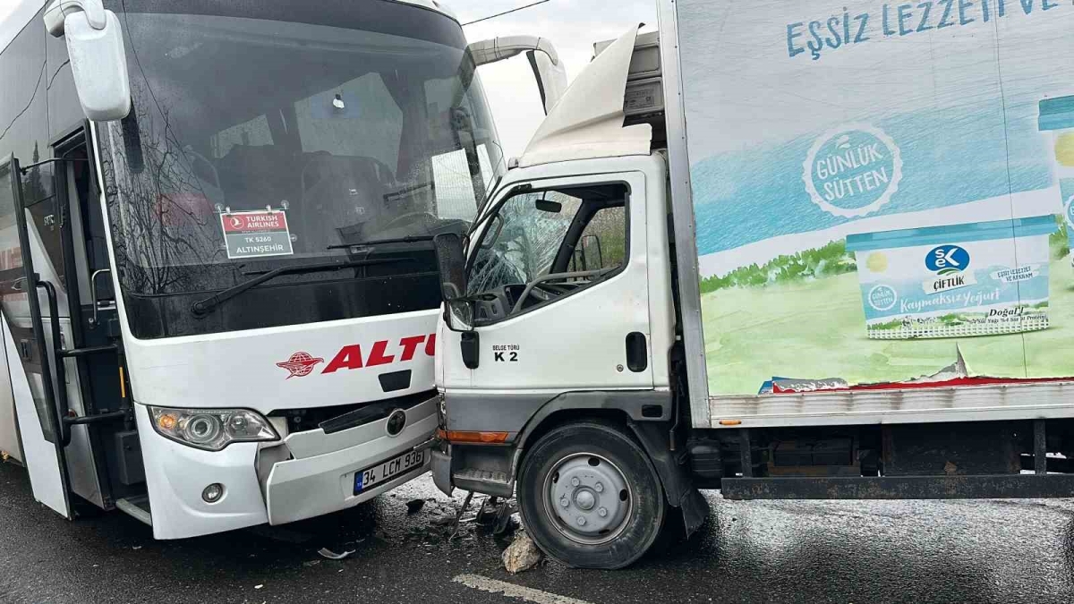 Başakşehir’de zincirleme kaza: 1 yaralı
