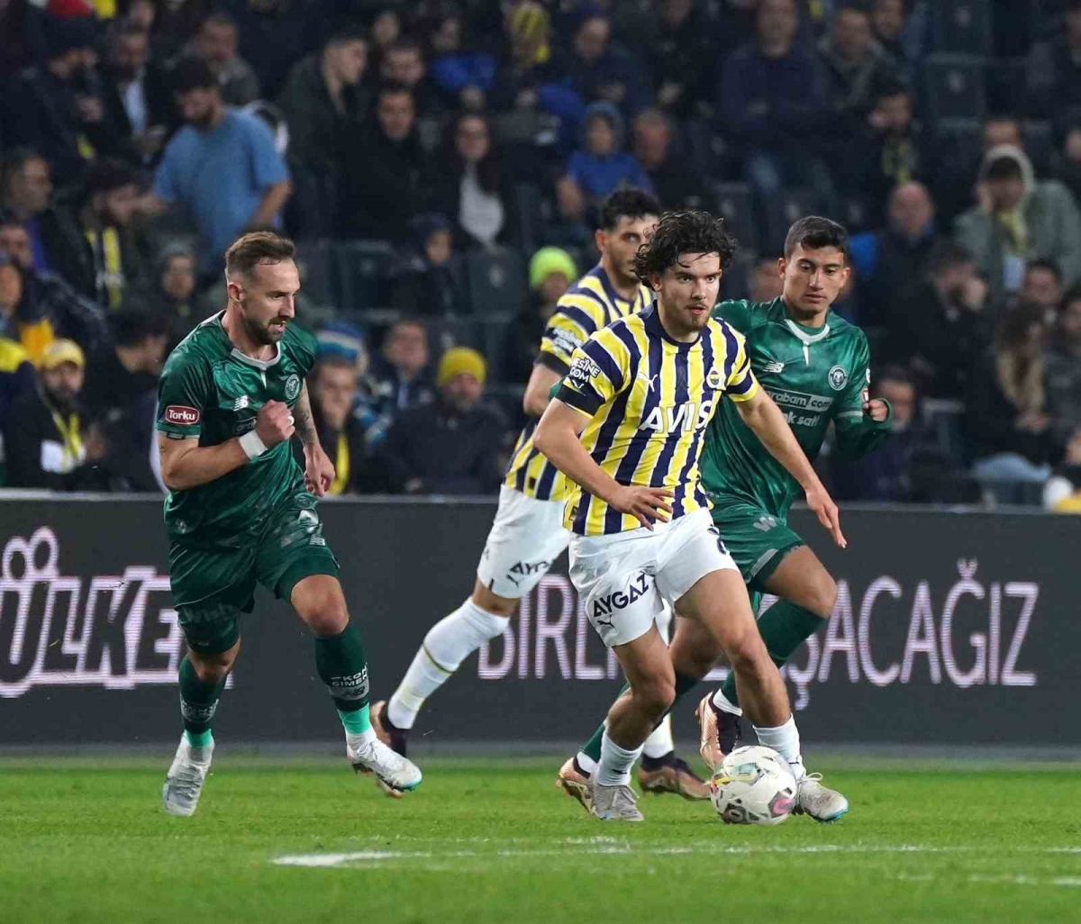 Fenerbahçe ile Konyaspor 45. randevuda
