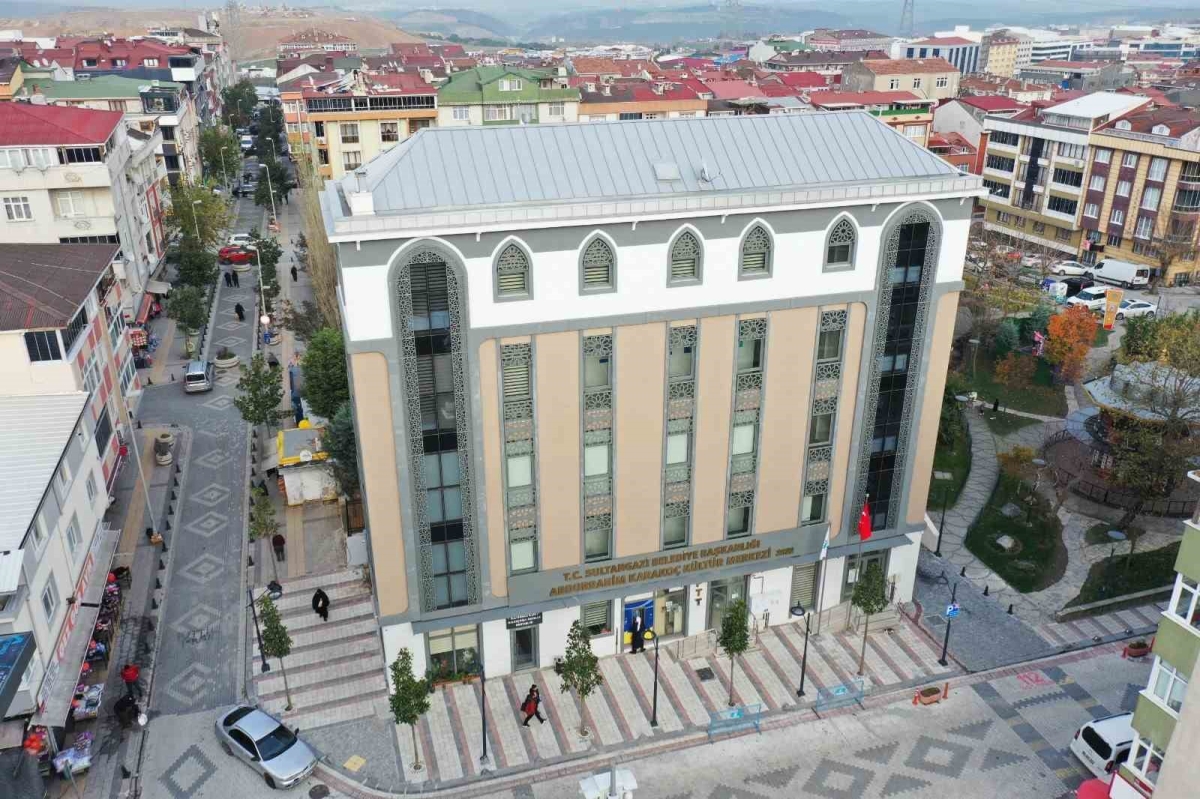 Sultangazililer Abdurrahim Karakoç Kültür Merkezi’ne büyük ilgi gösteriyor
