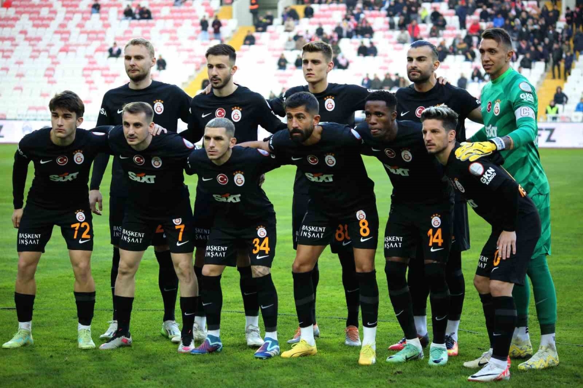 Galatasaray’da 3 değişiklik

