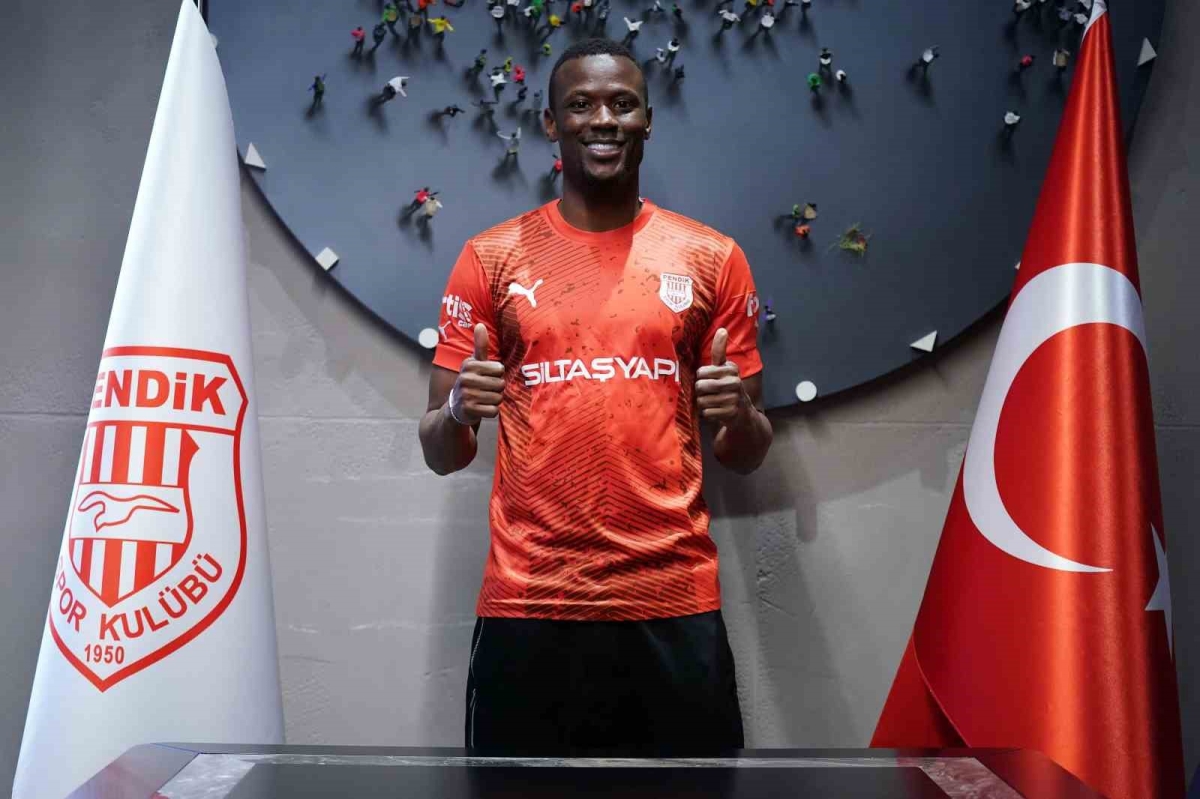 Süper Lig ekibi Pendikspor, Senegalli santrfor Mame Thiam ile 2.5 yıllık sözleşme imzaladıklarını açıkladı.
