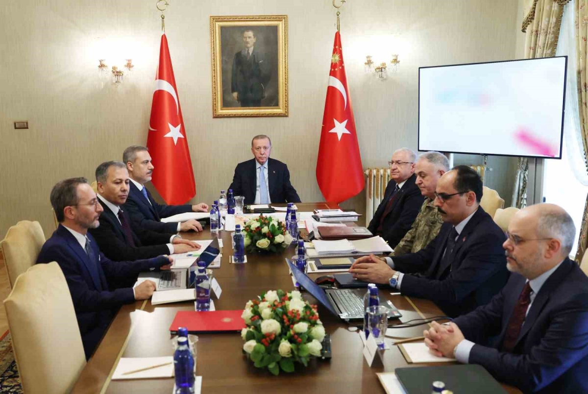 Cumhurbaşkanı Erdoğan’ın başkanlığındaki güvenlik toplantısı başladı
