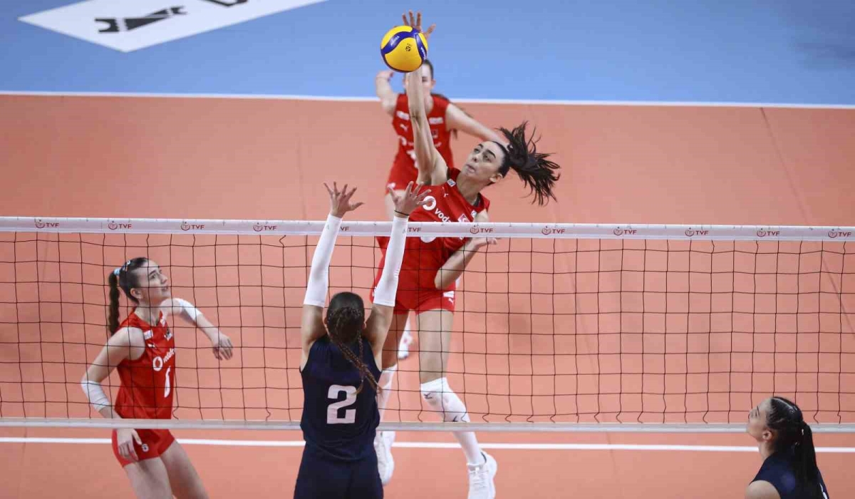 20 Yaş Altı Kadın Voleybol Milli Takımı finalde
