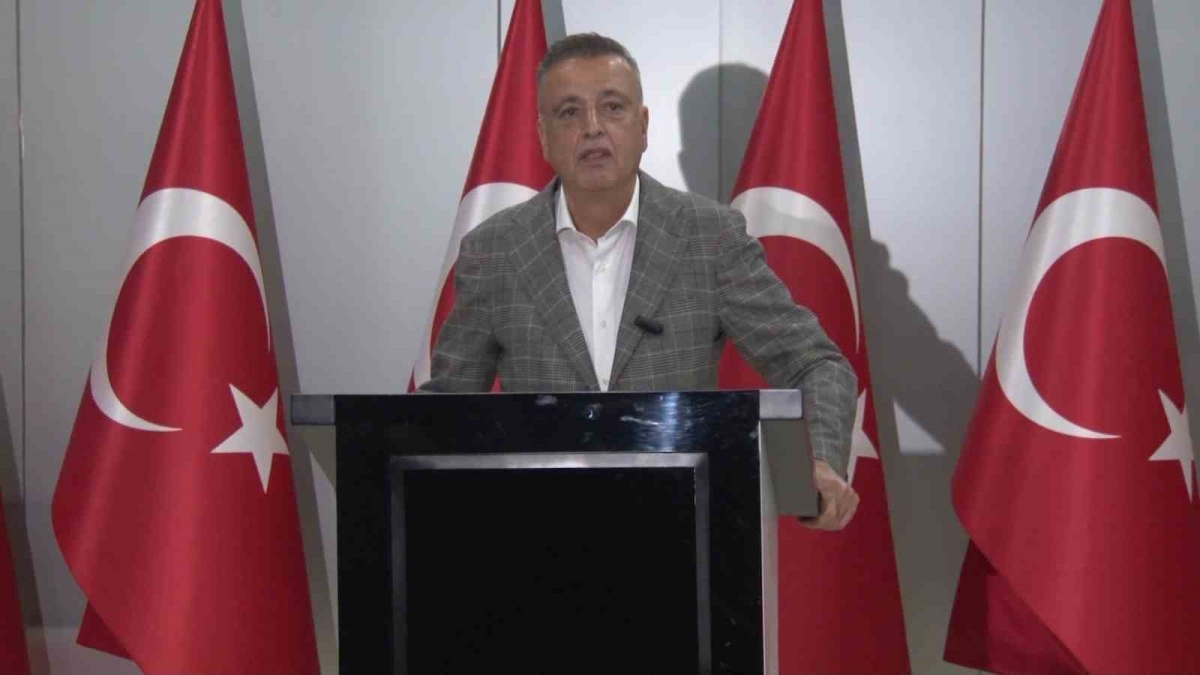 Ataşehir Belediye Başkanı İlgezdi CHP’den istifa etti: 