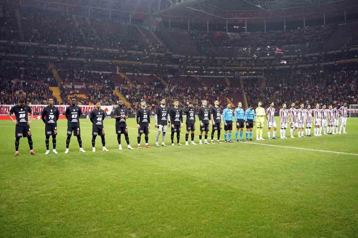Ziraat Türkiye Kupası: Galatasaray: 0 - Bandırmaspor: 0 (Maç devam ediyor)
