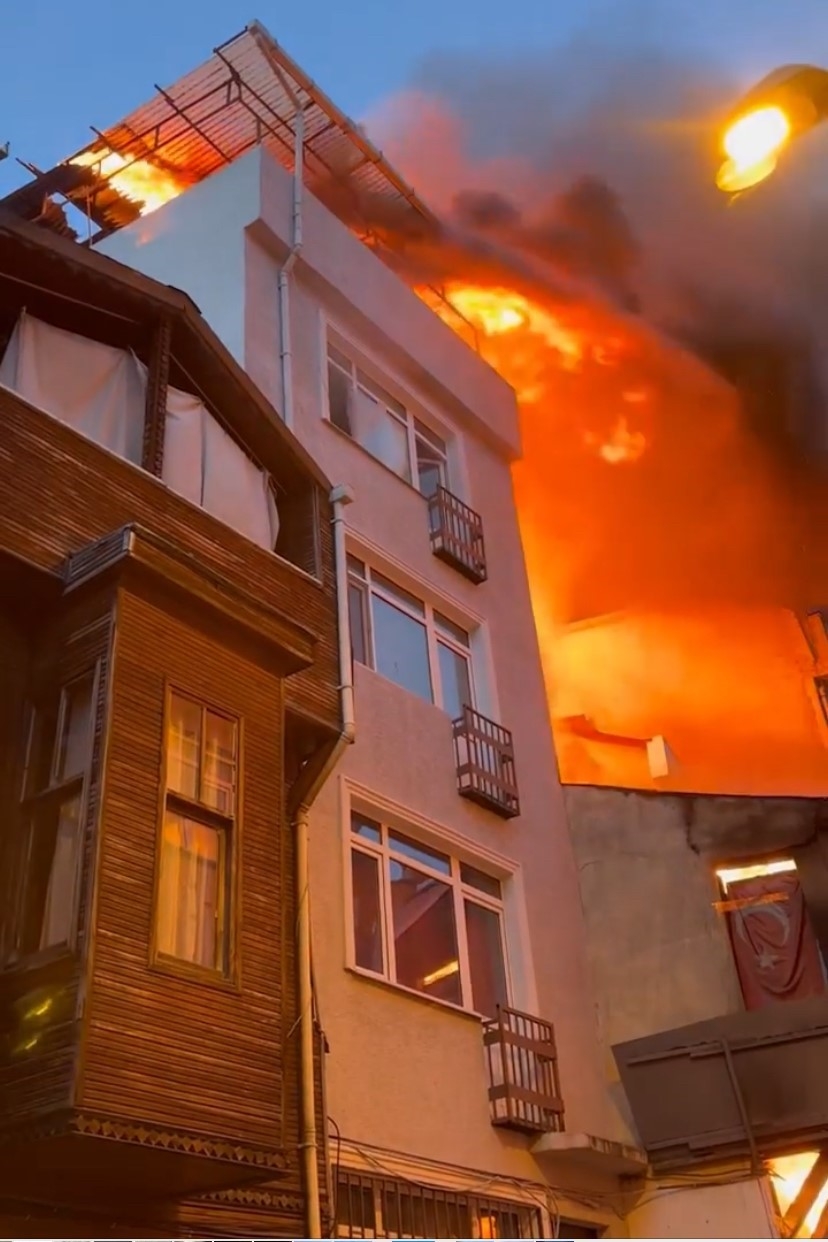 Ortaköy’de korkutan yangın
