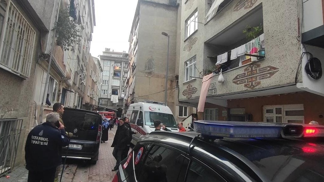 Zeytinburnu’nda 2 gündür kendisinden haber alınamayan kişi evinde ölü bulundu
