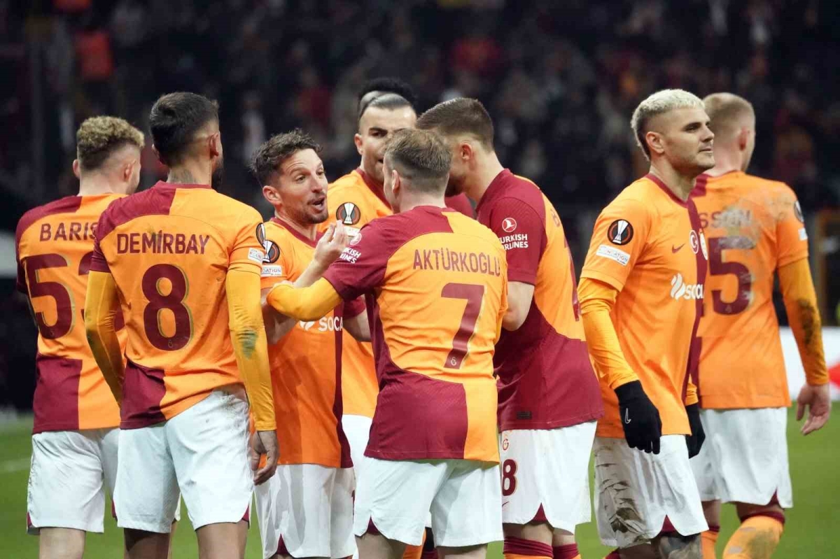 UEFA Avrupa Ligi: Galatasaray: 3 - Sparta Prag: 2 (Maç sonucu)
