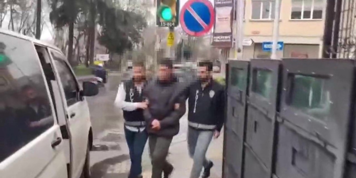 Kadıköy’de taksiciyi bıçaklayan 3 çocuk yakalandı
