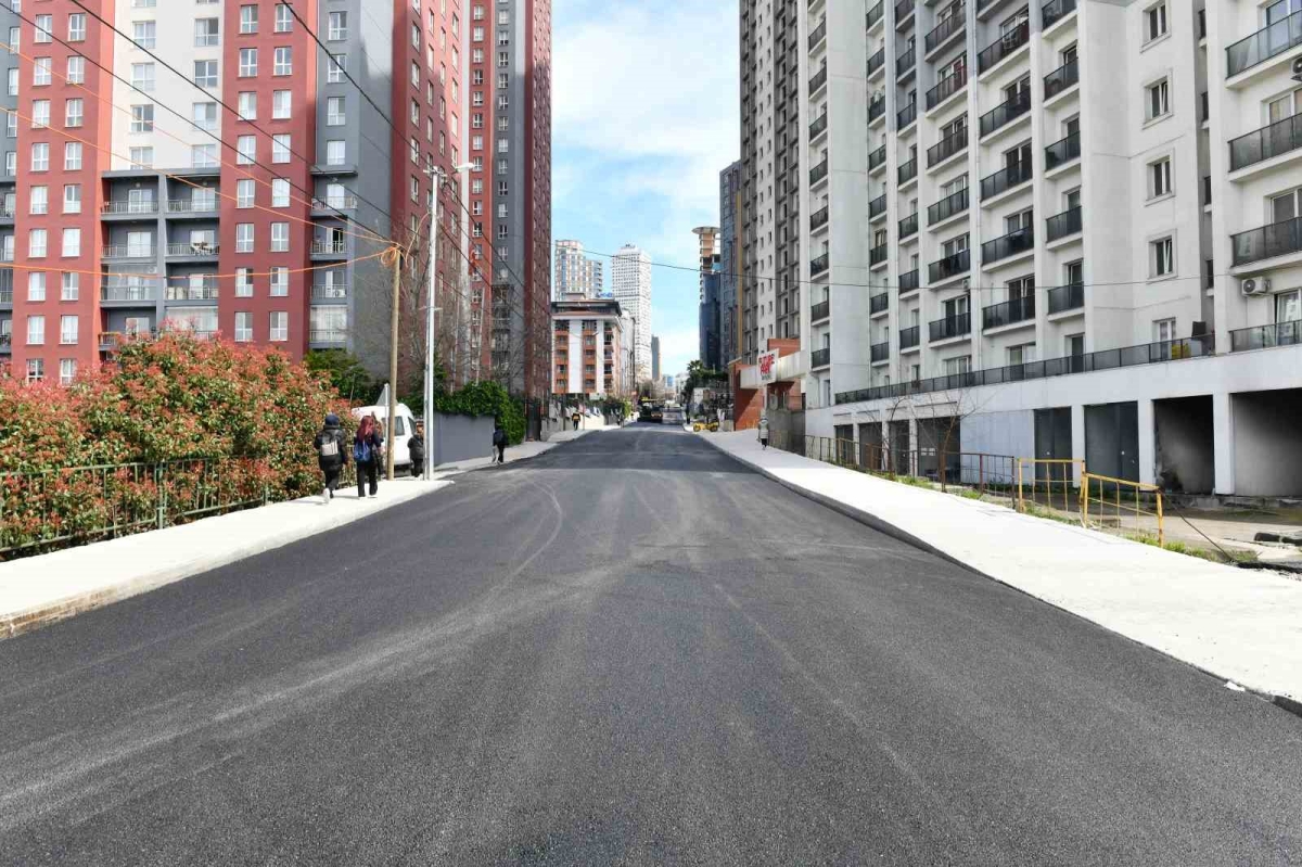 Esenyurt’un yolları bakımlı ve modern bir görünüme kavuştu
