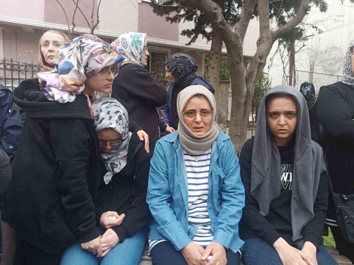 Beşiktaş’taki yangında hayatını kaybeden Sinan Yılmaz son yolculuğuna uğurlandı
