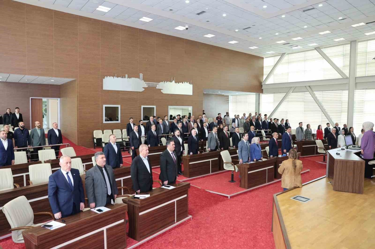 Sultangazi Belediyesi’nin yeni dönem ilk meclisi toplandı
