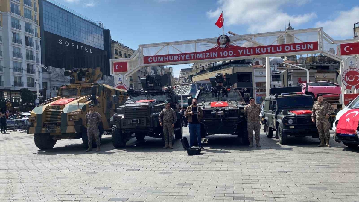 Türk Polis Teşkilatı’nın 179. kuruluş yıl dönümü Taksim’de kutlandı
