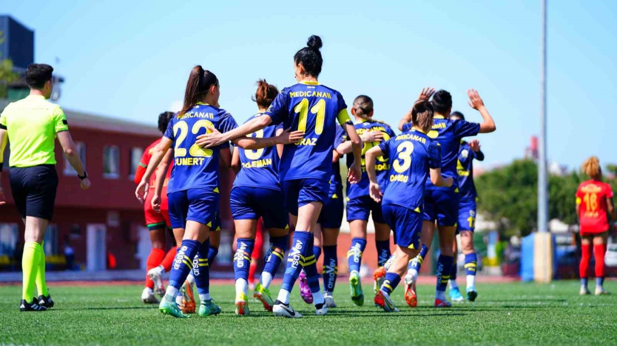 Turkcell Kadın Futbol Süper Ligi: Fenerbahçe: 5 - Amed Sportif Faaliyetler: 0
