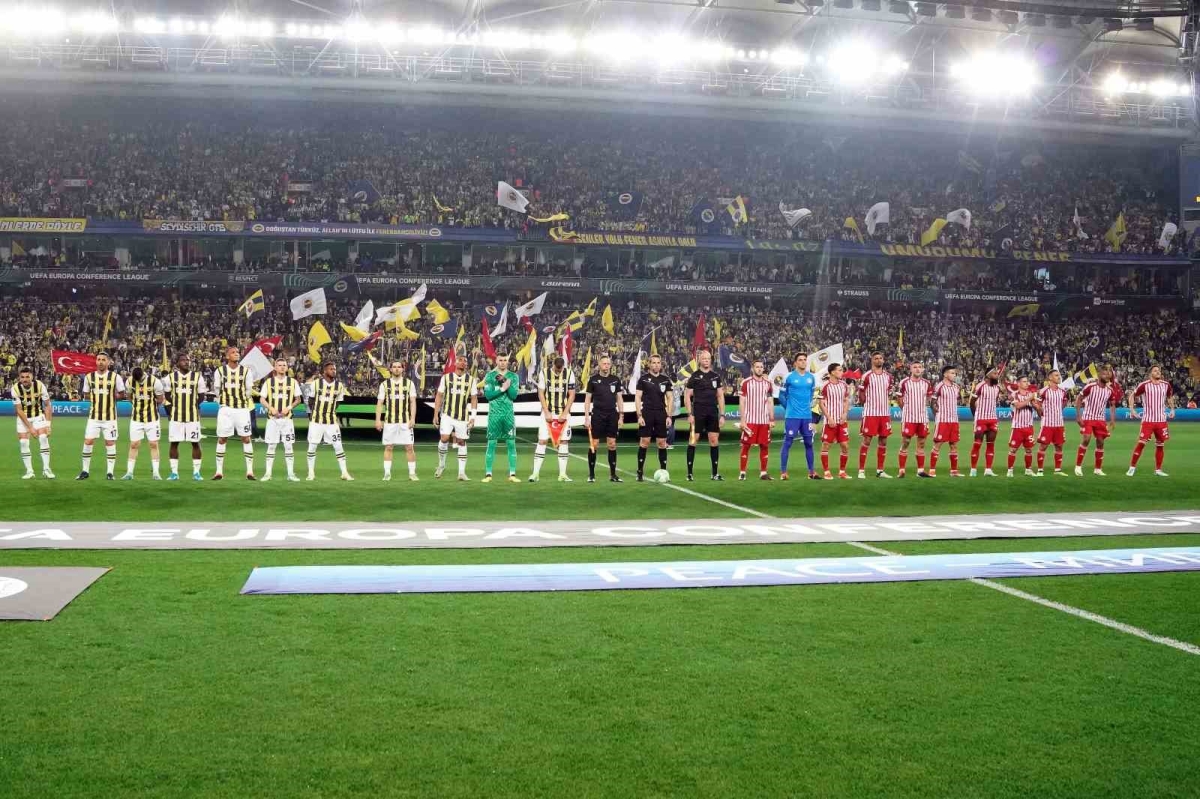 UEFA Avrupa Konferans Ligi: Fenerbahçe: 1 - Olympiakos: 0 (Maç devam ediyor)
