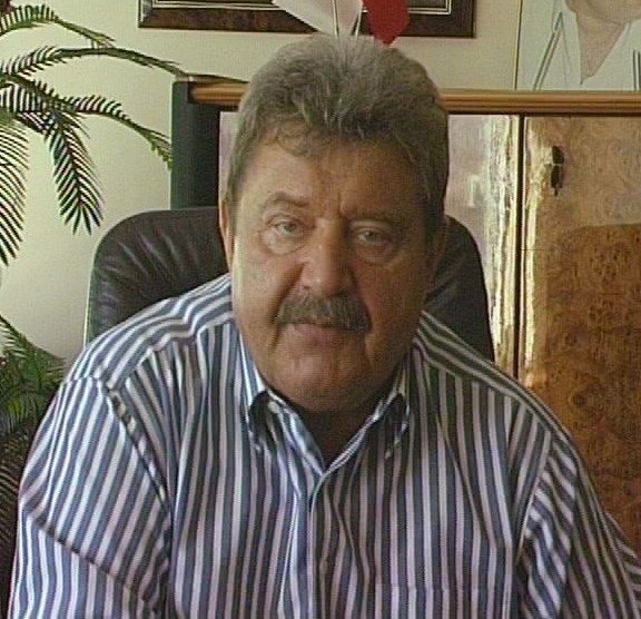 Eski Spordan Sorumlu Devlet Bakanı Mehmet Ali Yılmaz, İstanbul Beşiktaş’taki evinde ölü bulundu.
