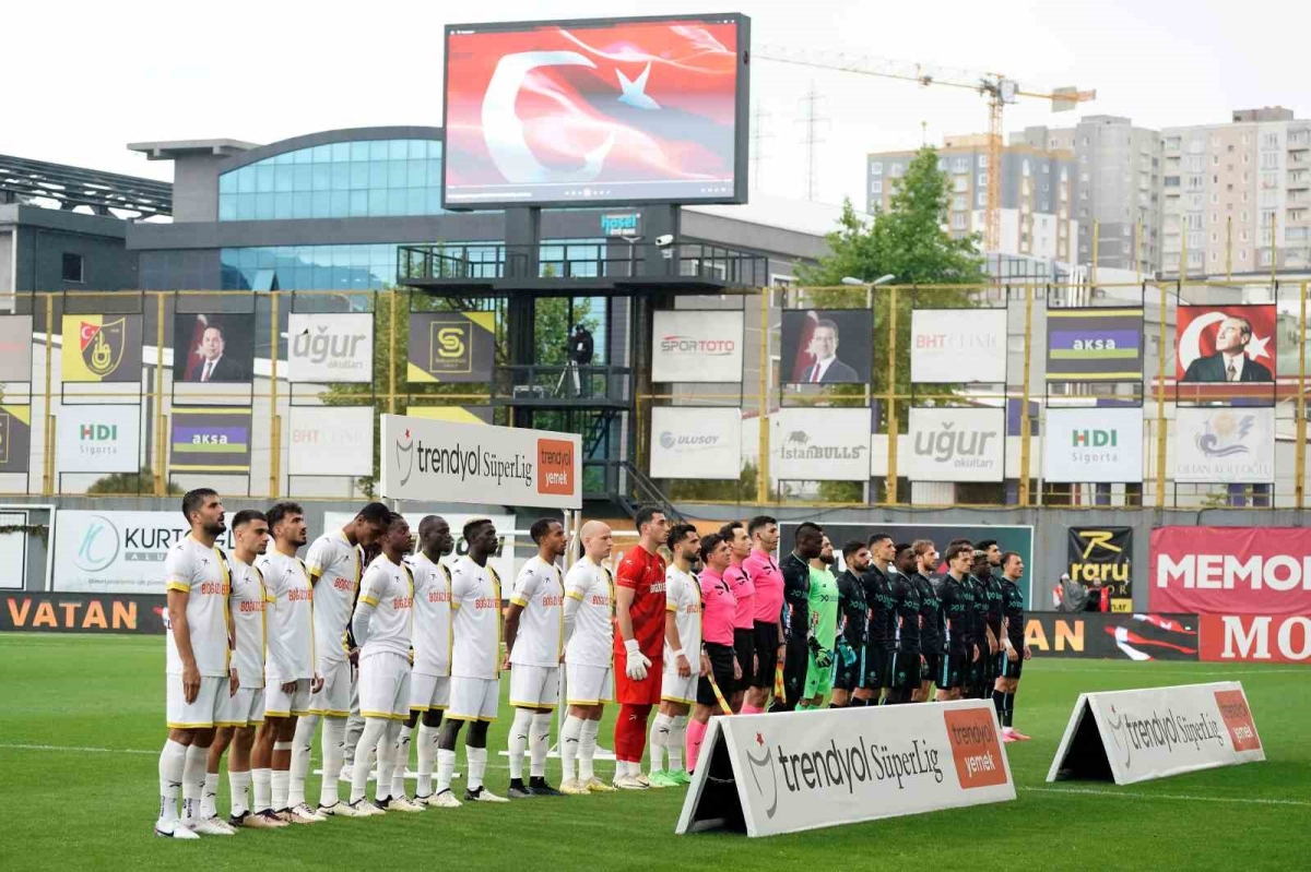 Trendyol Süper Lig: İstanbulspor: 0 - Adana Demirspor: 1 (Maç devam ediyor)
