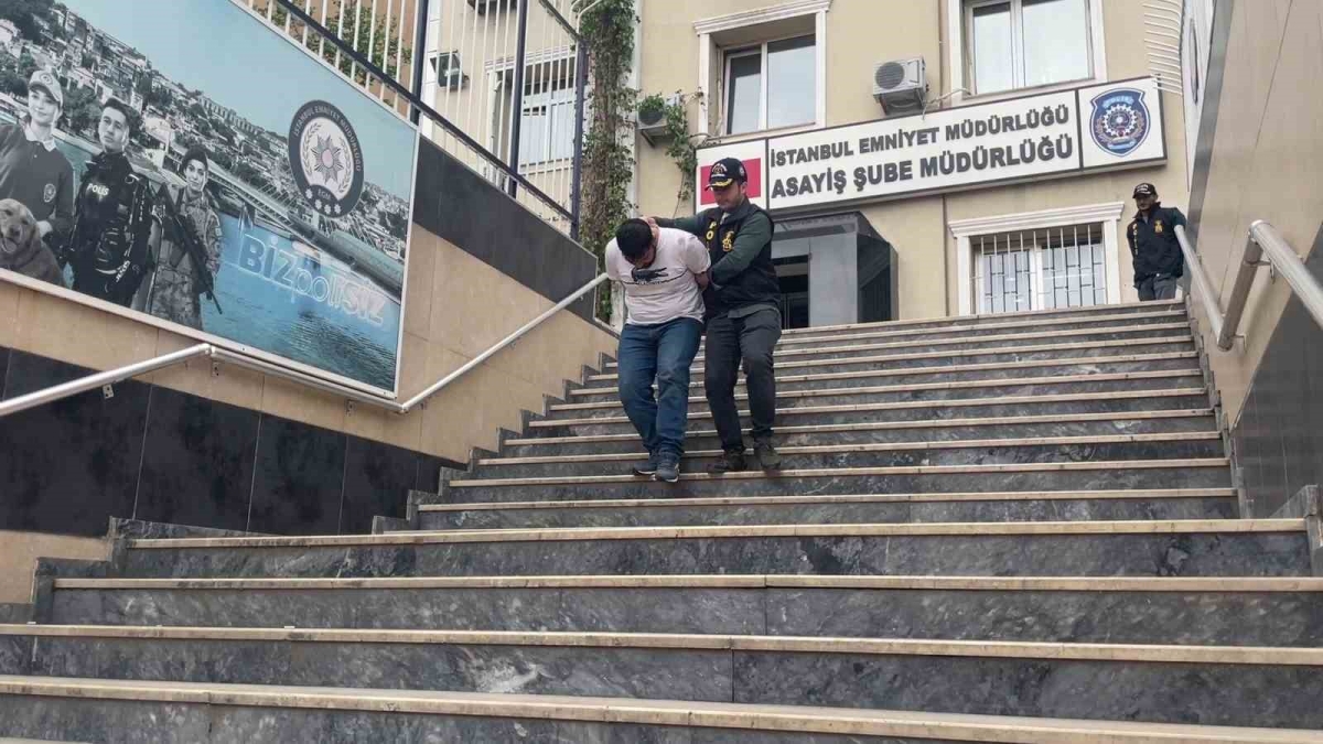 Küçükçekmece’de 83 suç kaydı bulunan otomobil hırsızı yakayı ele verdi
