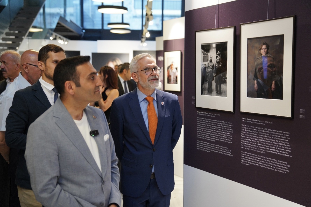 Emirdağ’dan Hollanda’ya: “Türk kadın öncüleri” sergisi Beyoğlu’nda açıldı
