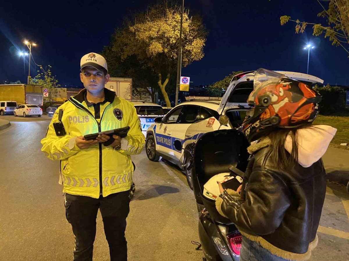 İstanbul’da motosiklet sürücülerine yönelik denetim yapıldı

