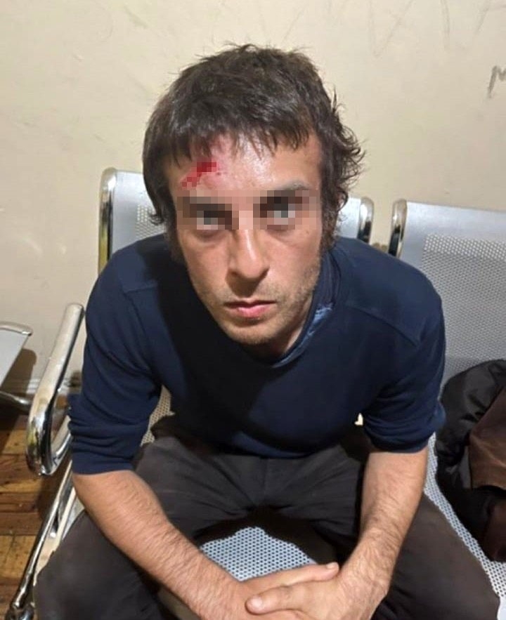 İstiklal Caddesi’nde polise bıçakla saldıran şüpheli yakalandı
