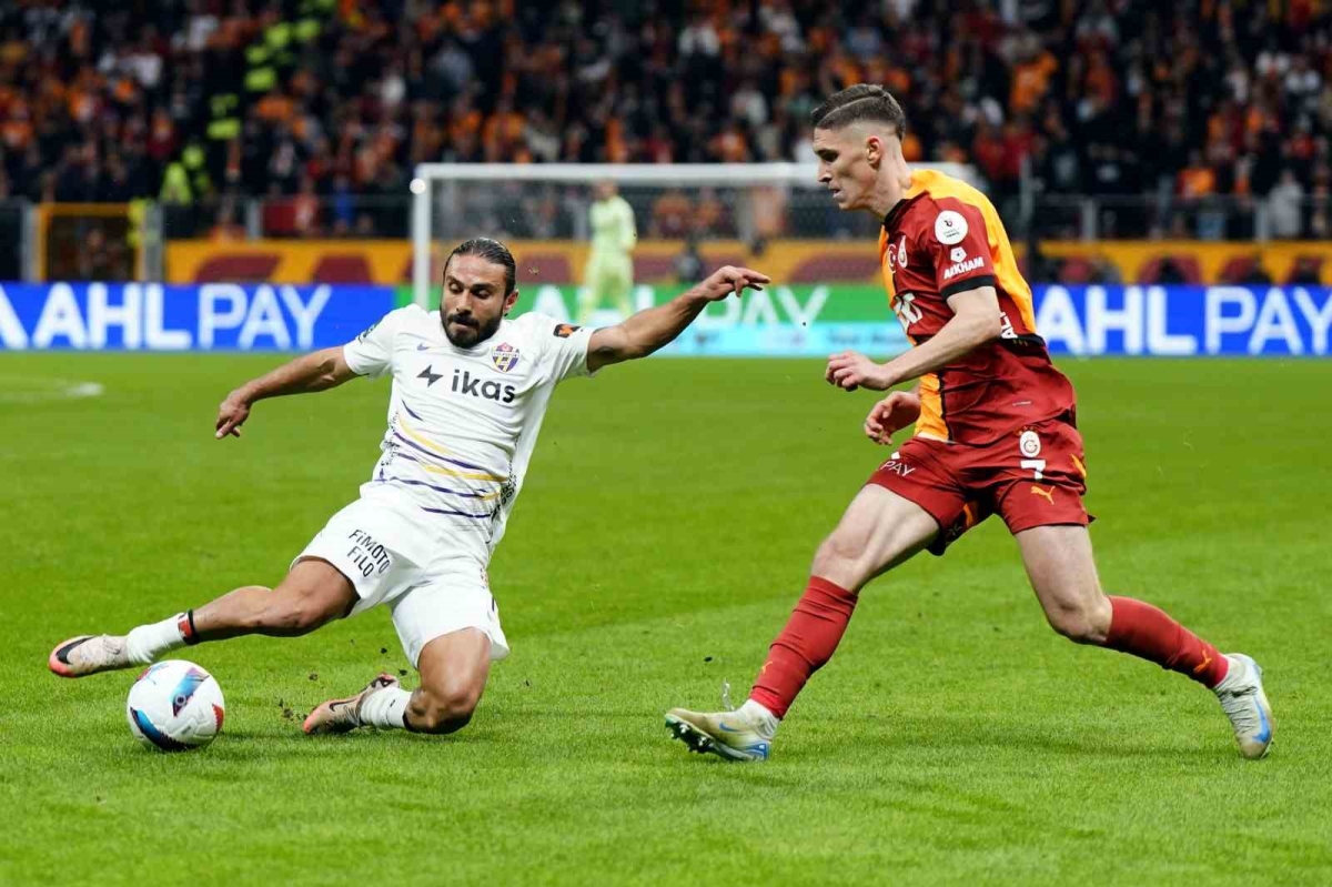 Trendyol Süper Lig: Galatasaray: 2 - Eyüpspor: 2 (Maç sonucu)
