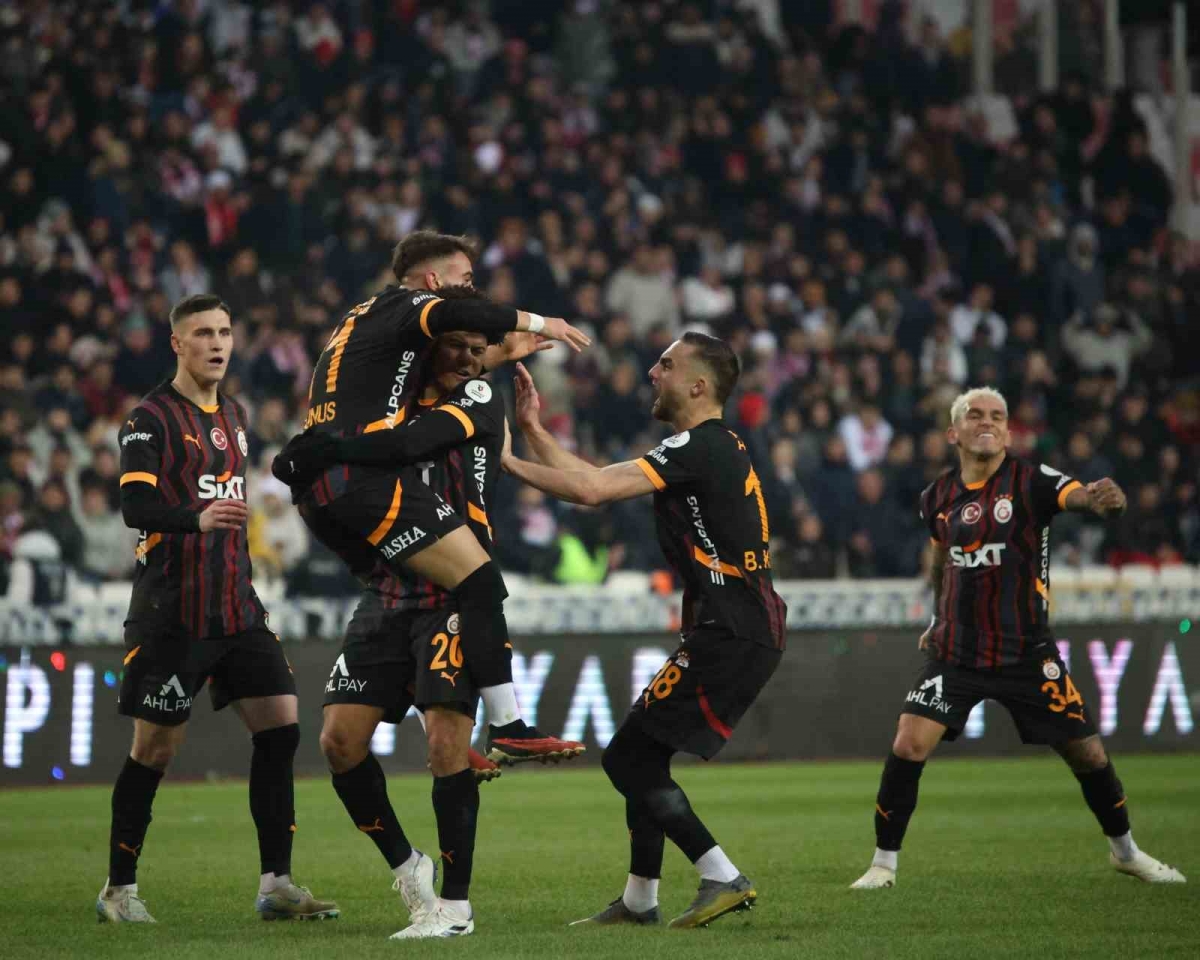 Galatasaray, Sivas’ta farkı 6’ya çıkardı
